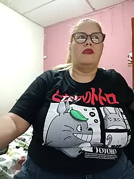 EllisW8 online show from 02.28.25