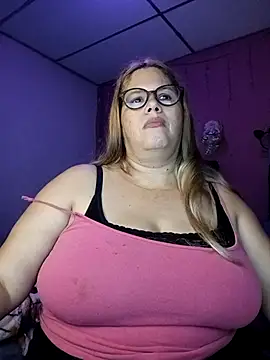 EllisW8 online show from 09.18.25