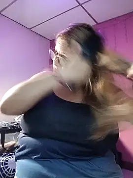 EllisW8 online show from 09.24.25