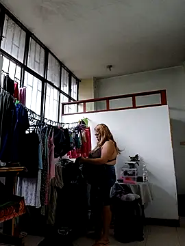 EllisW8 online show from 09.25.25