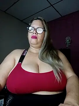 EllisW8 online show from 10.13.25