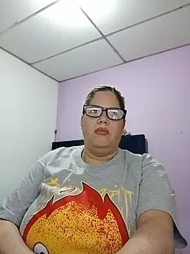 EllisW8 online show from 06.11.26