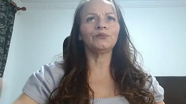 asleycavta online show from 10.26.25