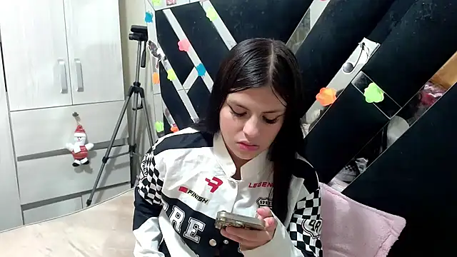 katery wok11 online show from 04.26.26