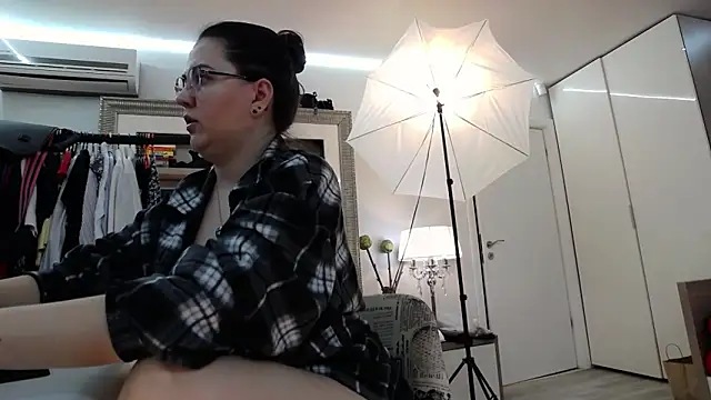 ILoveToFeelU online show from 03.14.25