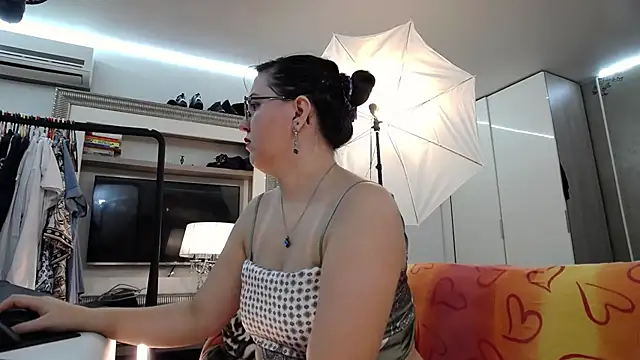 ILoveToFeelU online show from 10.19.25