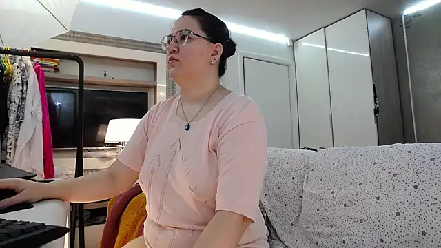 ILoveToFeelU online show from 06.22.26
