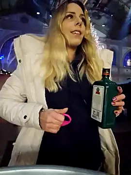 Mia Railey online show from 12.13.24