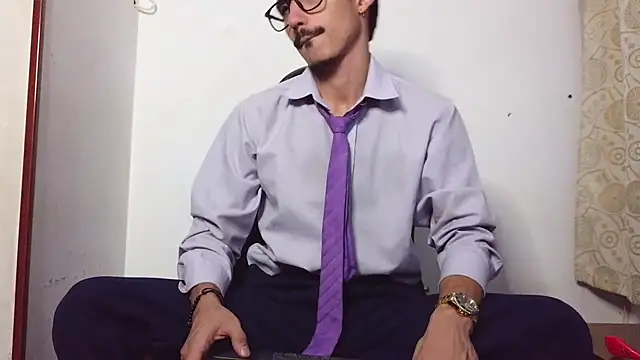 Snapshot of HomeAloneK chatting on 02.12.26 HomeAloneK online show from 02.12.26