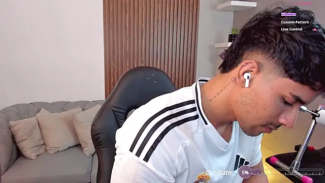 liam collins21 online show from 03.05.25