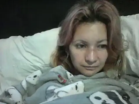 Snapshot of Paulita_x3 chatting on 02.15.25 Paulita x3 online show from 02.15.25