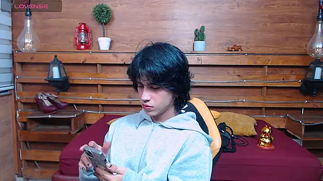 alex 477 online show from 06.25.26