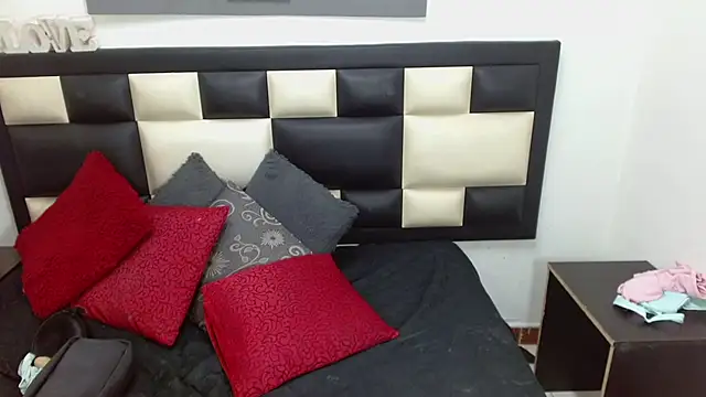 kiwii nasty online show from 11.09.25