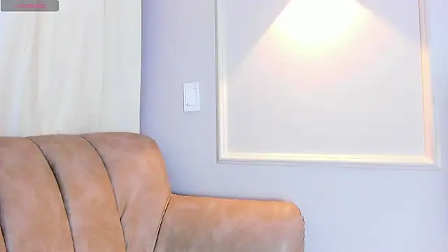 Snapshot of Lia_walton chatting on 12.16.24 Lia walton online show from 12.16.24