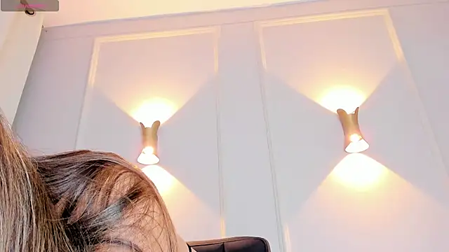 Snapshot of Lia_walton chatting on 12.17.24 Lia walton online show from 12.17.24