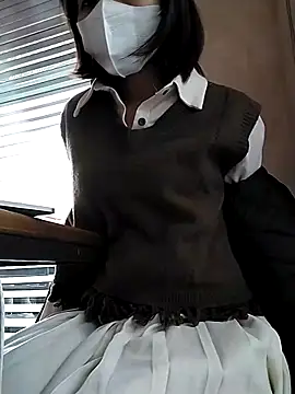 Michiko1 online show from 03.18.25