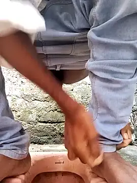 Snapshot of dipa-jitu chatting on 10.18.25 dipa-jitu online show from 10.18.25