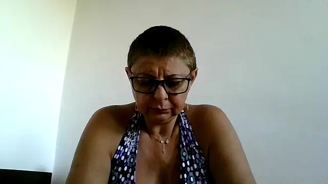 Snapshot of roseblak42 chatting on 09.16.25 roseblak42 online show from 09.16.25