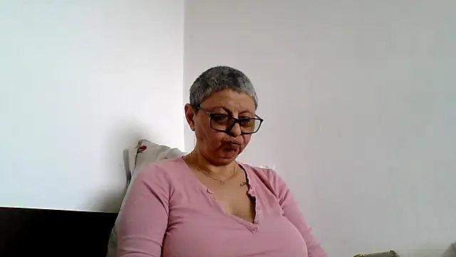 roseblak42 online show from 04.24.26