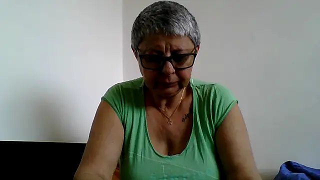 roseblak42 online show from 05.18.26