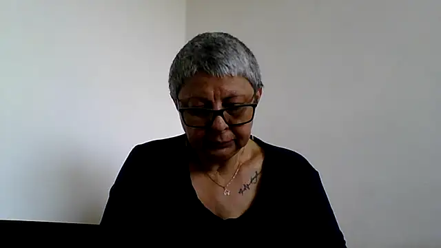 roseblak42 online show from 05.19.26