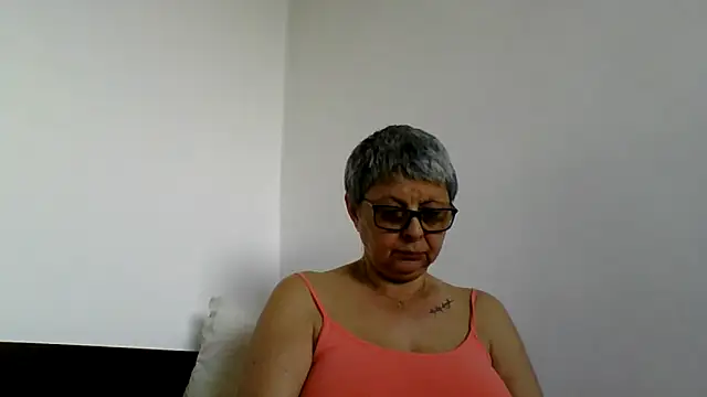 roseblak42 online show from 06.09.26