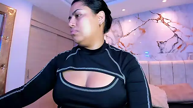 kiana cream online show from 05.01.26