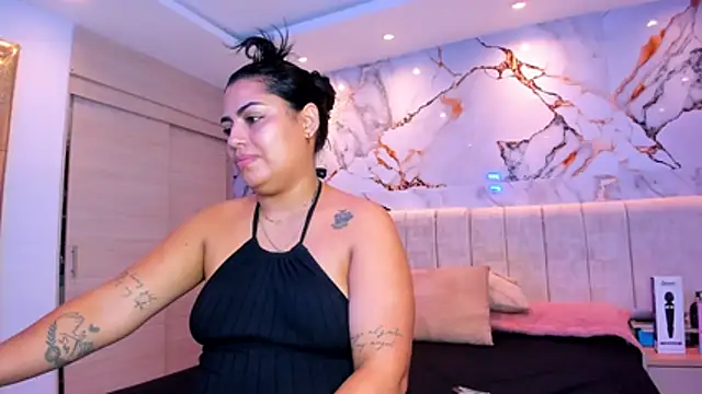 kiana cream online show from 05.02.26