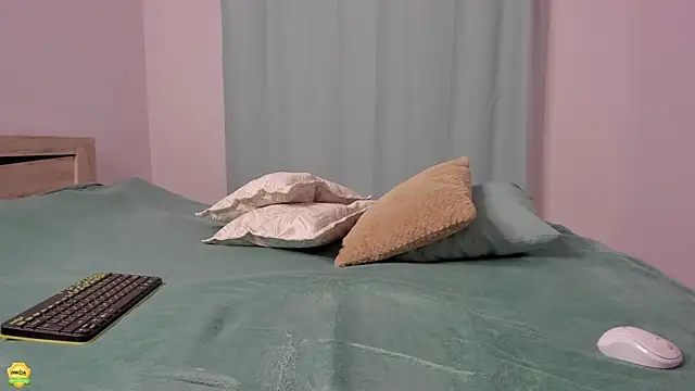 me   ow online show from 12.06.24