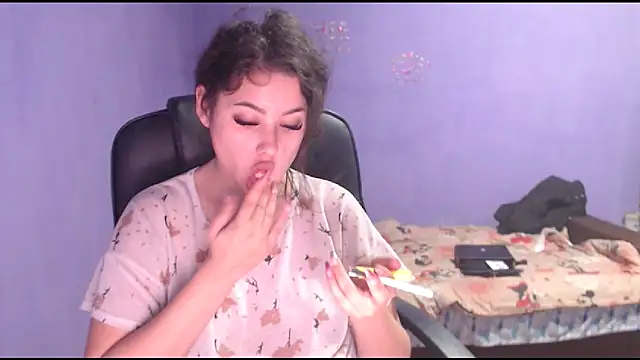 Snapshot of LovelyJulliette chatting on 01.24.25 LovelyJulliette online show from 01.24.25