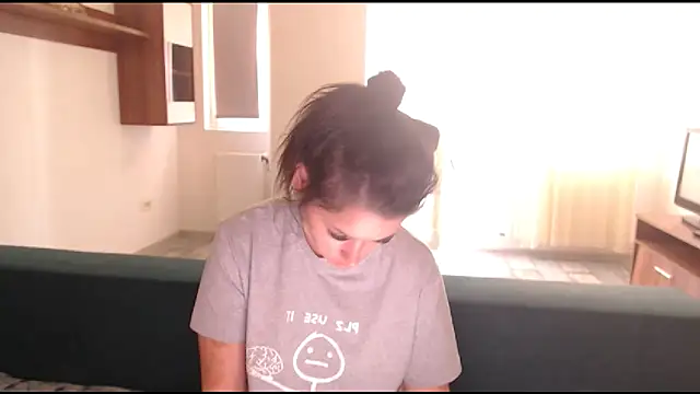 Snapshot of LovelyJulliette chatting on 03.14.25 LovelyJulliette online show from 03.14.25