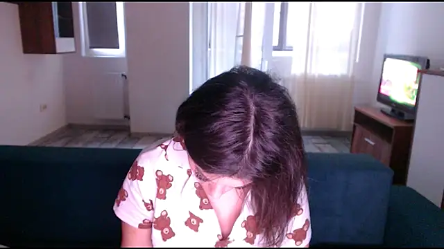Snapshot of LovelyJulliette chatting on 03.16.25 LovelyJulliette online show from 03.16.25