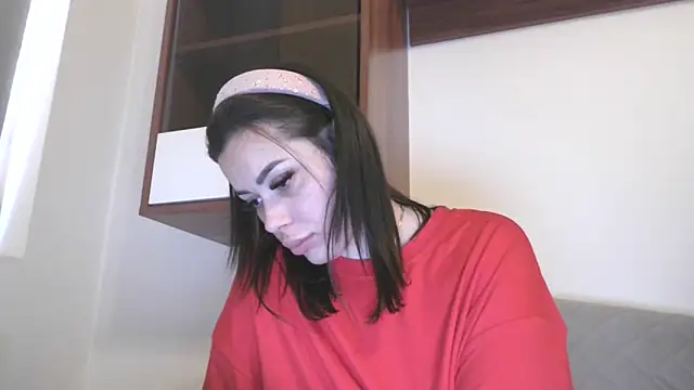 LovelyJulliette online show from 02.25.26