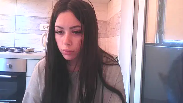 LovelyJulliette online show from 04.27.26