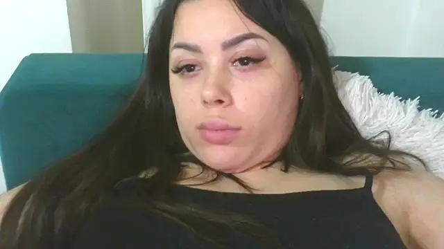 LovelyJulliette online show from 04.30.26