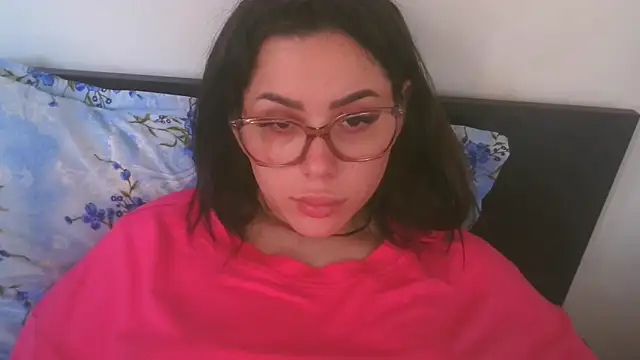 LovelyJulliette online show from 05.11.26