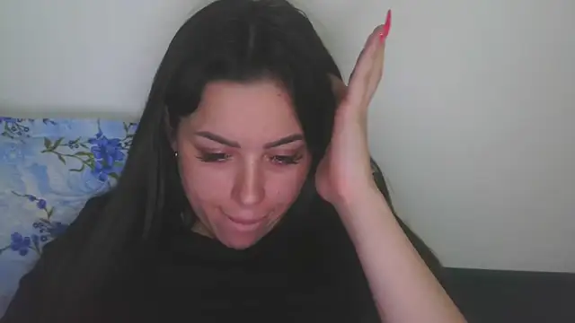 LovelyJulliette online show from 05.11.26