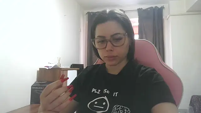 LovelyJulliette online show from 06.01.26