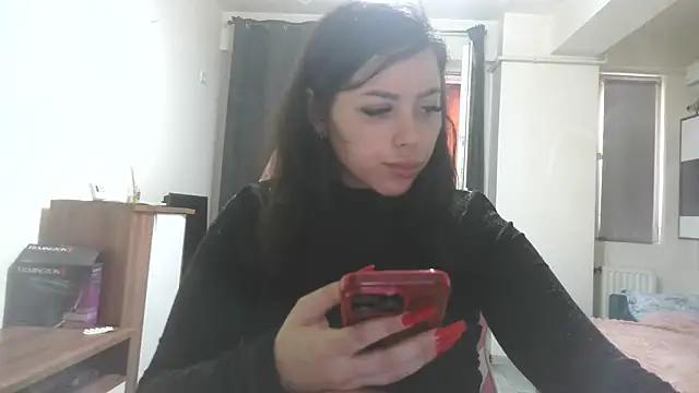 LovelyJulliette online show from 06.04.26