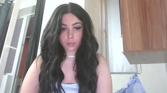 LovelyJulliette online show from 06.12.26