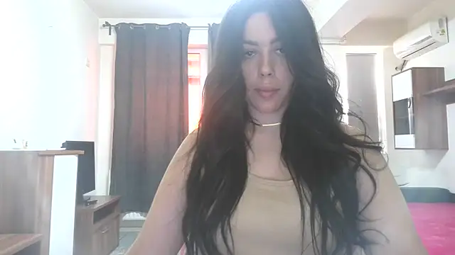 LovelyJulliette online show from 06.16.26