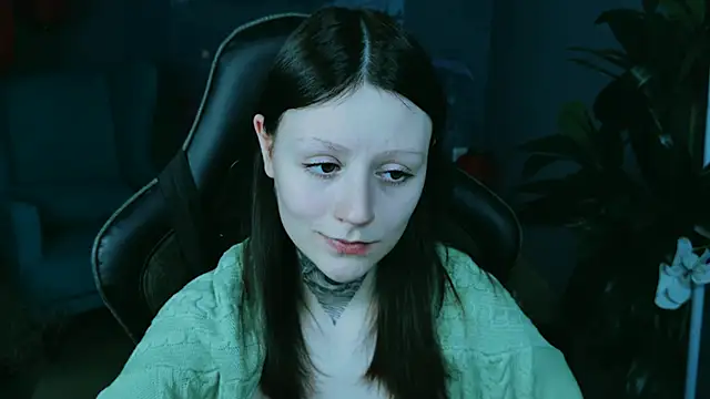 VeliraBraitberg online show from 12.13.24