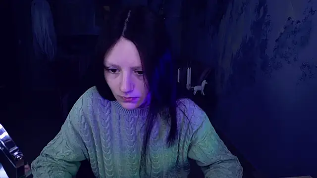 VeliraBraitberg online show from 12.15.24