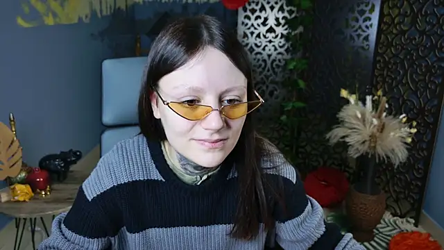 VeliraBraitberg online show from 12.27.24