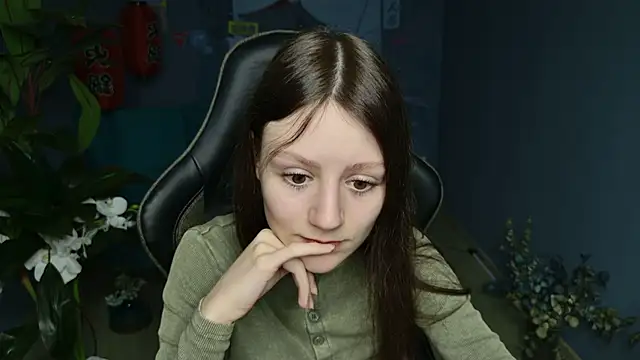 VeliraBraitberg online show from 02.08.25