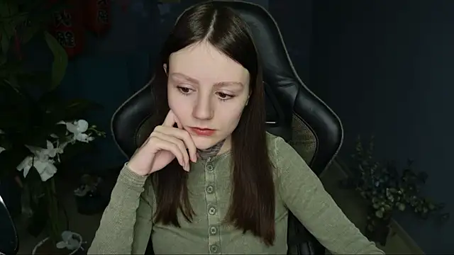 VeliraBraitberg online show from 02.08.25