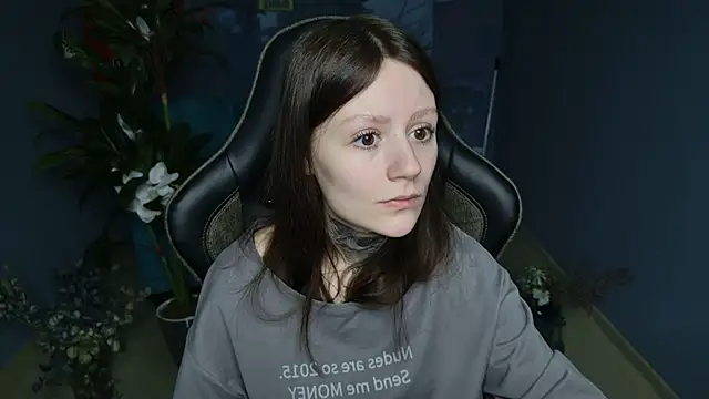 VeliraBraitberg online show from 02.26.25