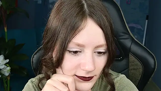 VeliraBraitberg online show from 02.28.25