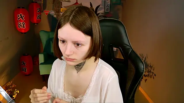 VeliraBraitberg online show from 03.15.25