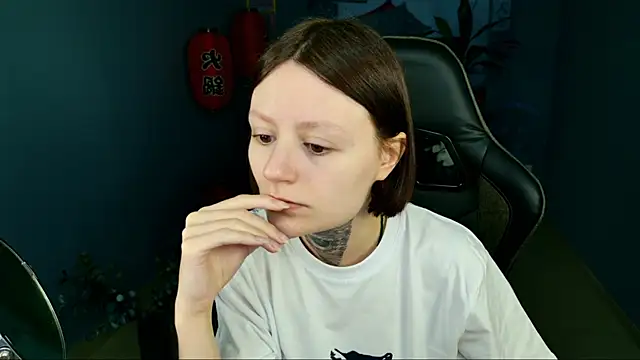 VeliraBraitberg online show from 03.16.25